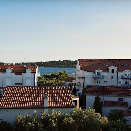 Apartments Zizic Vodice Cameră foto