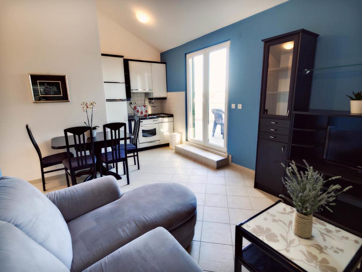 Apartments Zizic Vodice Cameră foto