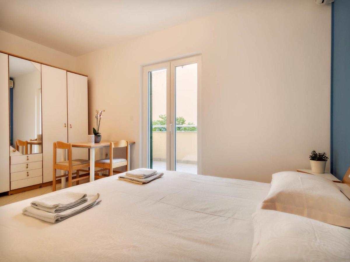 Apartments Zizic Vodice Cameră foto