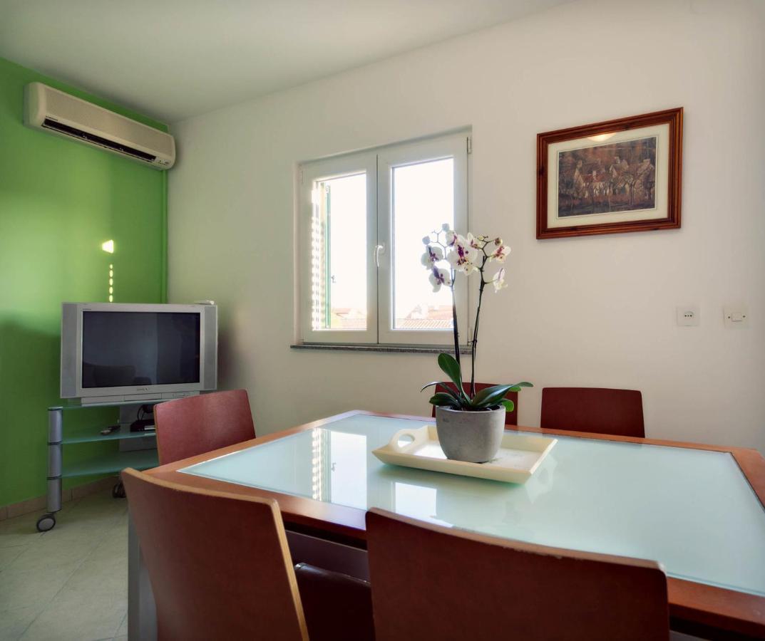 Apartments Zizic Vodice Cameră foto