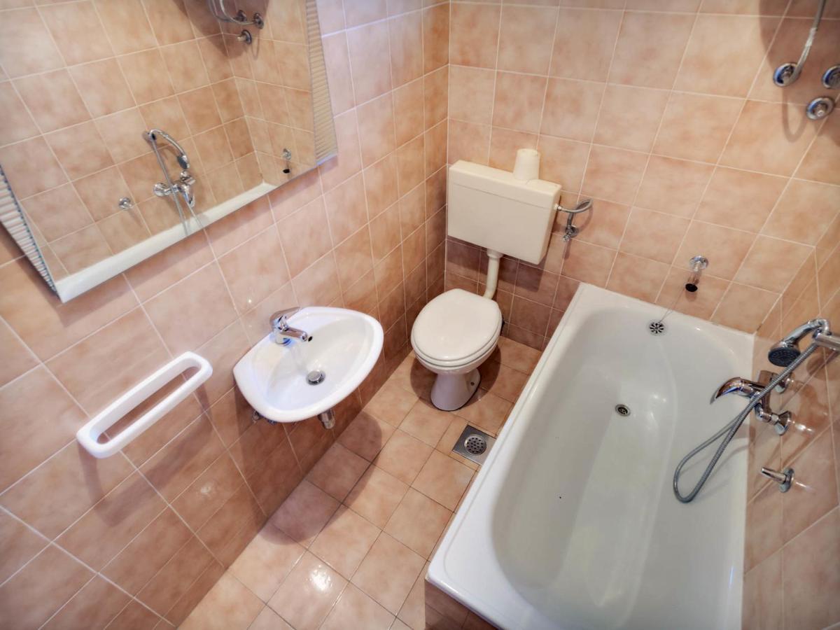 Apartments Zizic Vodice Cameră foto