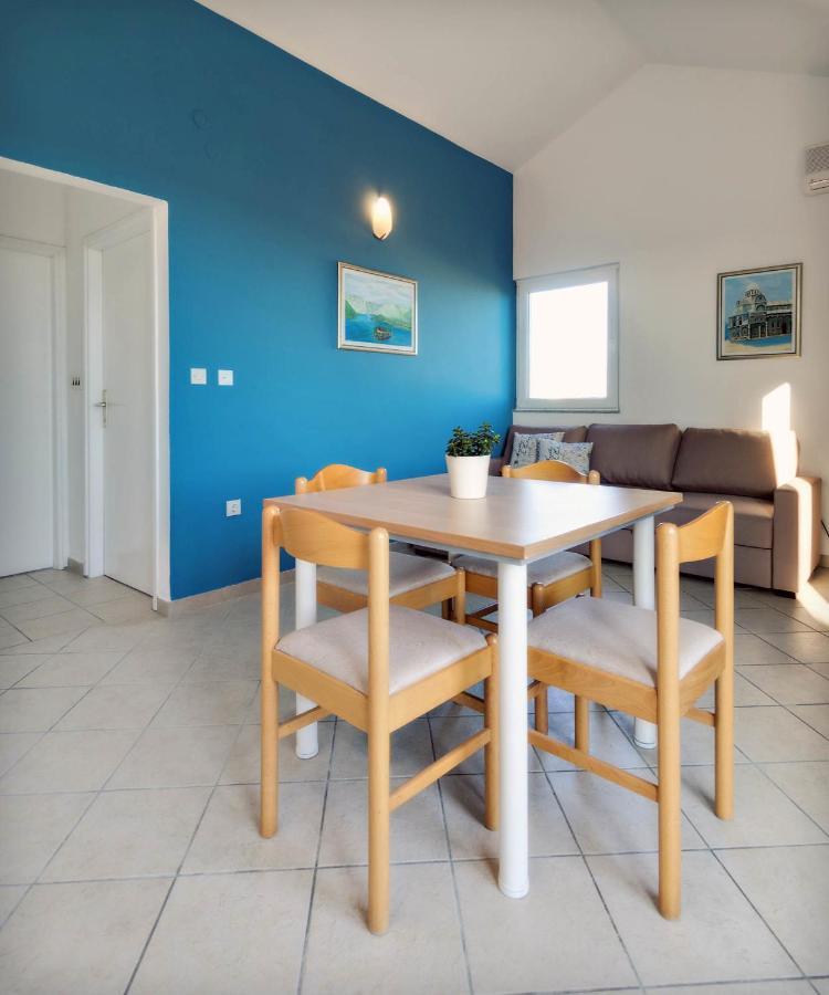 Apartments Zizic Vodice Cameră foto